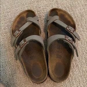 cute birkenstock’s!! size 35!!
